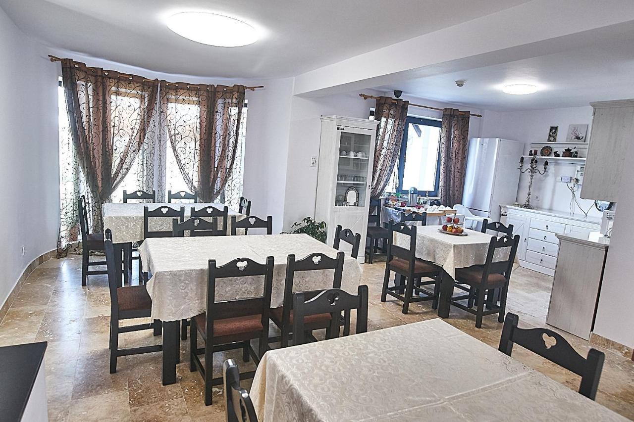 Insula Christiana Guest house