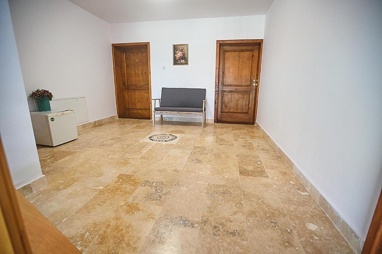 Guest house Insula Christiana *