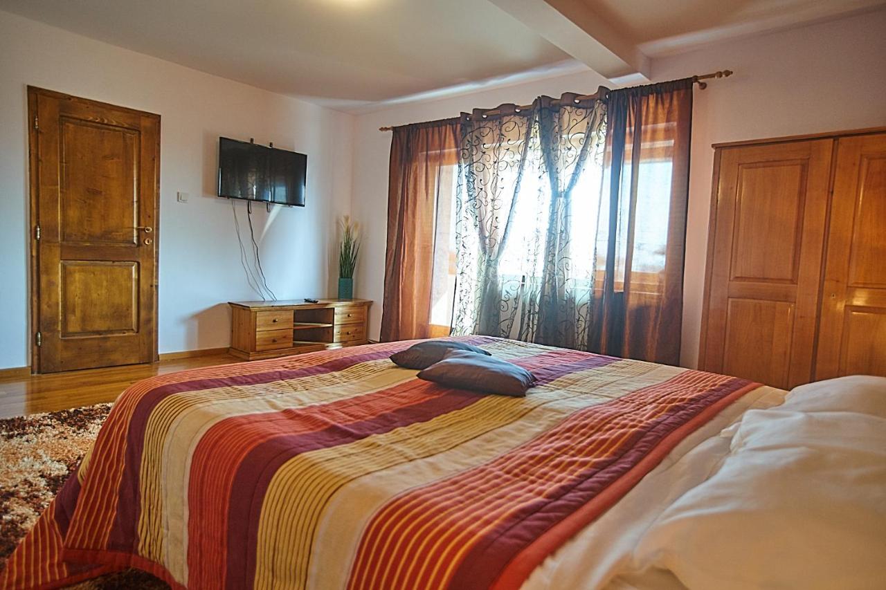 Guest house Insula Christiana *